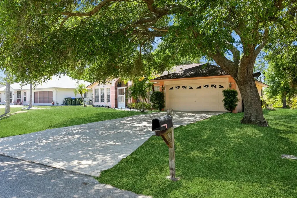 3251 Emerald Lane North Port FL 34286