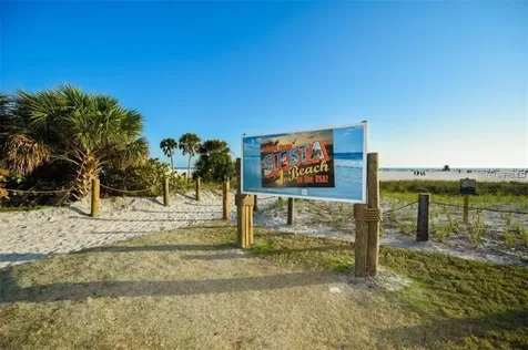 105 Island Circle Sarasota FL 34242