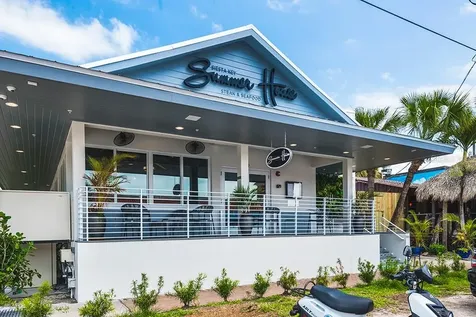 105 Island Circle Sarasota FL 34242