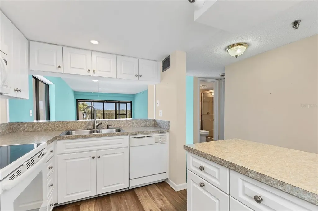 1701 Beach Road Englewood FL 34223