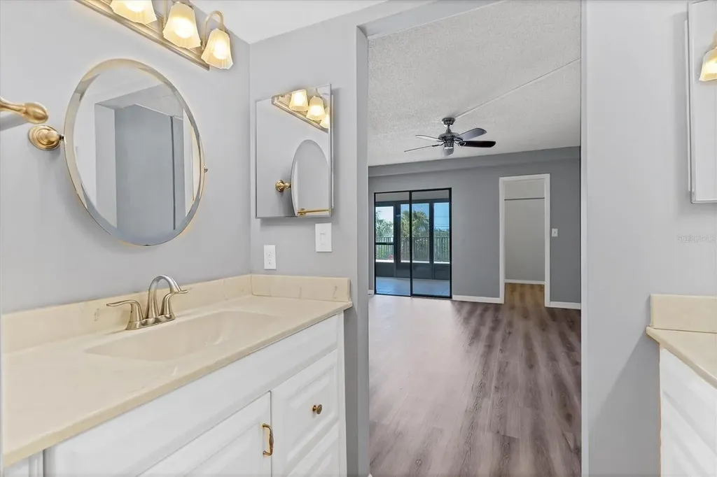 1701 Beach Road Englewood FL 34223