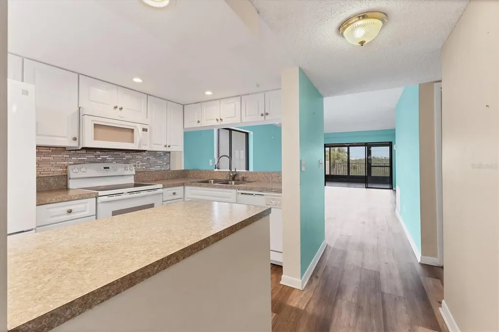 1701 Beach Road Englewood FL 34223