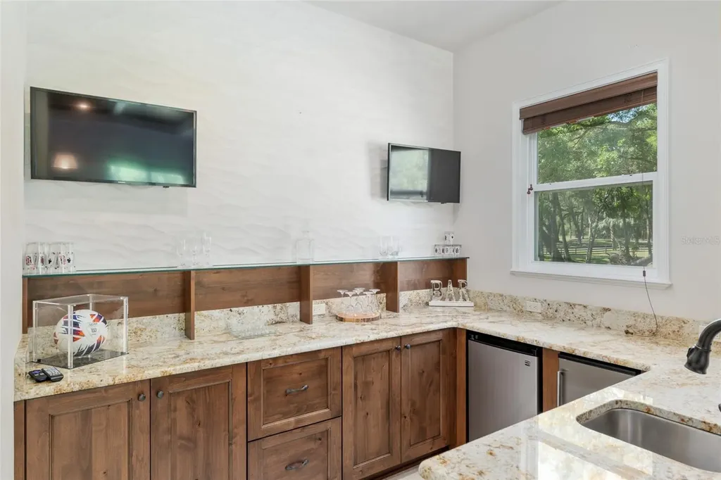 14742 NW 11th Place Newberry FL 32669
