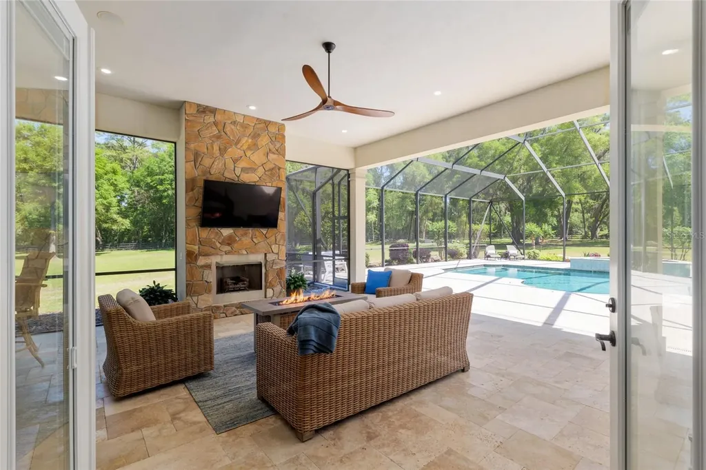 14742 NW 11th Place Newberry FL 32669