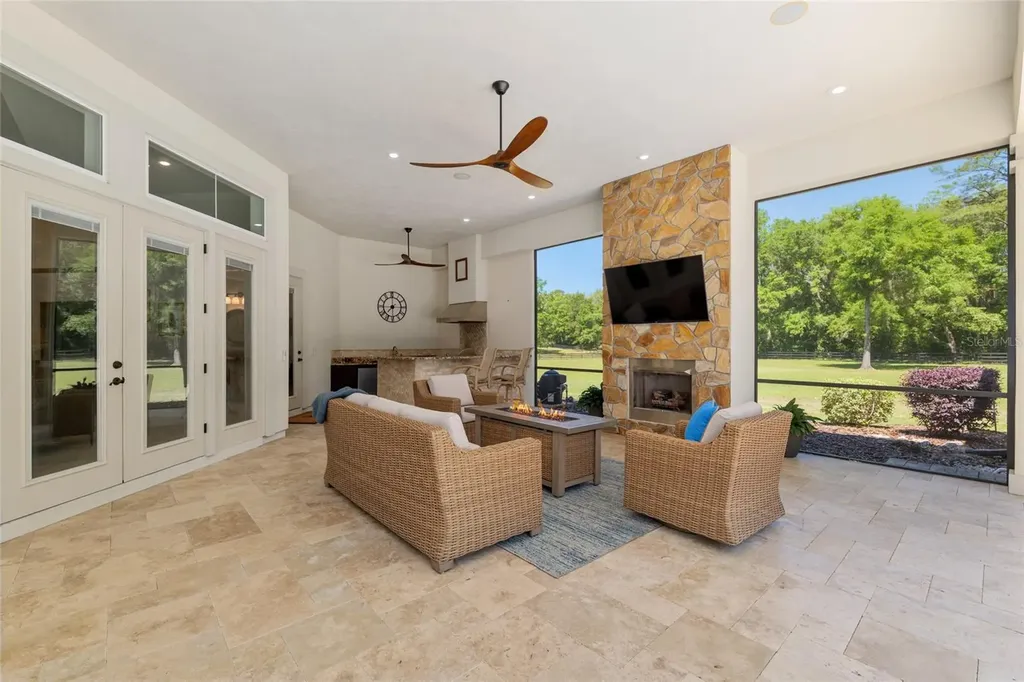 14742 NW 11th Place Newberry FL 32669