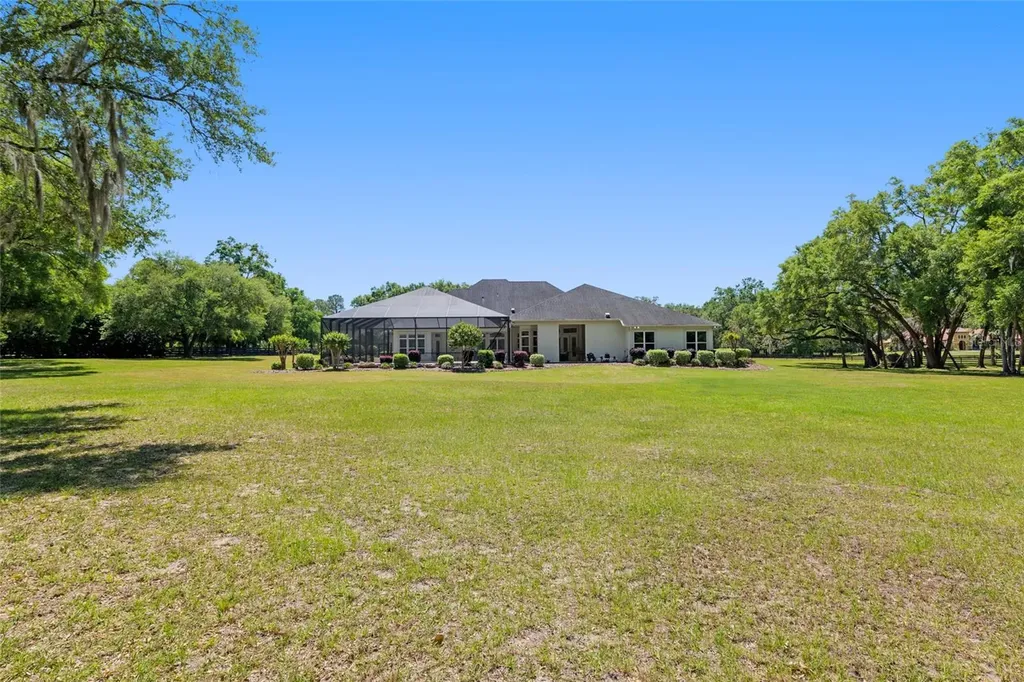 14742 NW 11th Place Newberry FL 32669