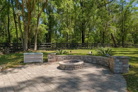 14742 NW 11th Place Newberry FL 32669
