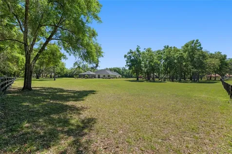 14742 NW 11th Place Newberry FL 32669