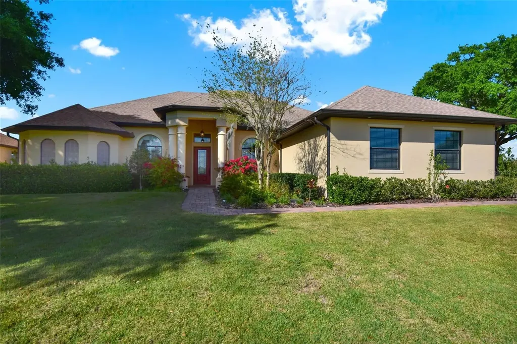 39705 Grove Heights Lady Lake FL 32159