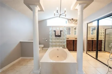 4560 Woodlands Village Drive Orlando FL 32835