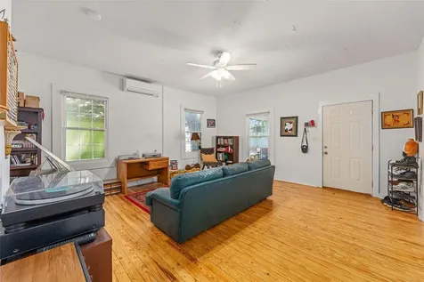 501 NW 3rd Street Gainesville FL 32601