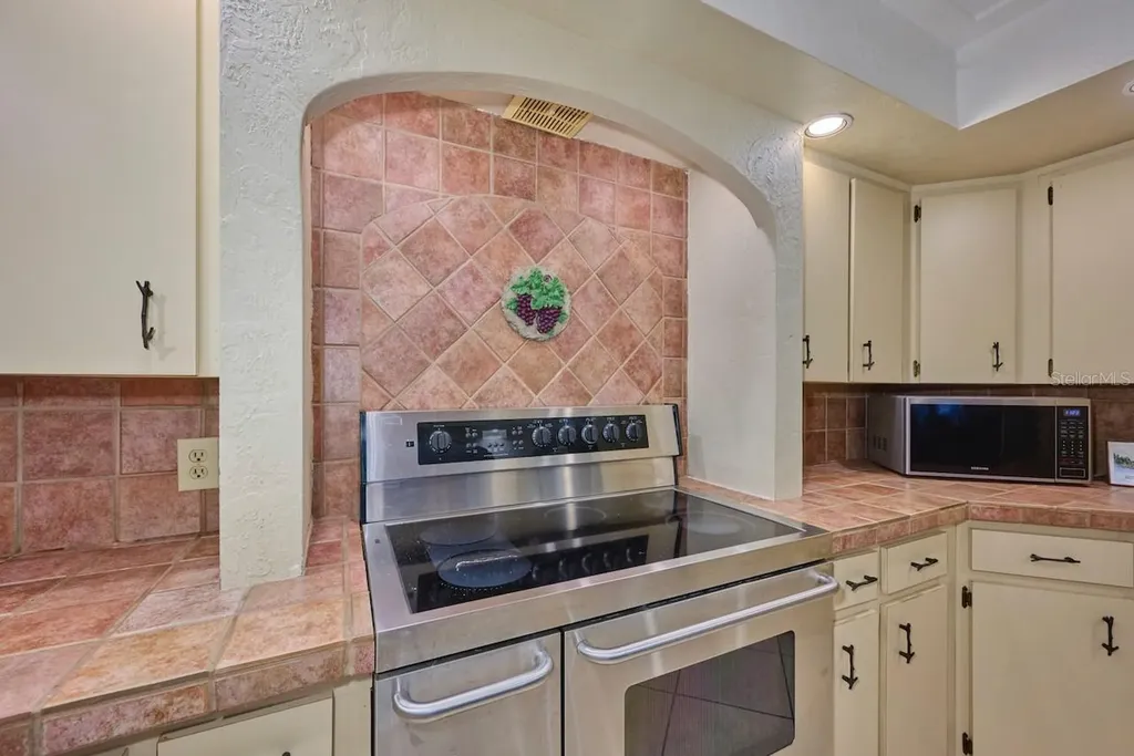 6589 Banyan Drive Indian Lake Estates FL 33855