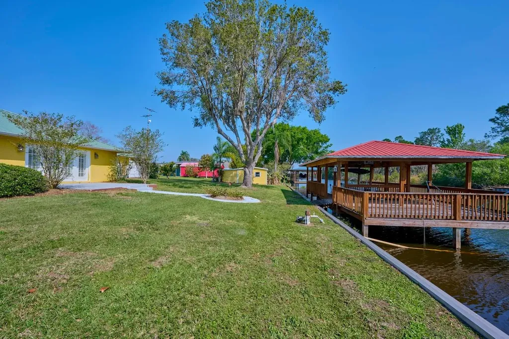 6589 Banyan Drive Indian Lake Estates FL 33855