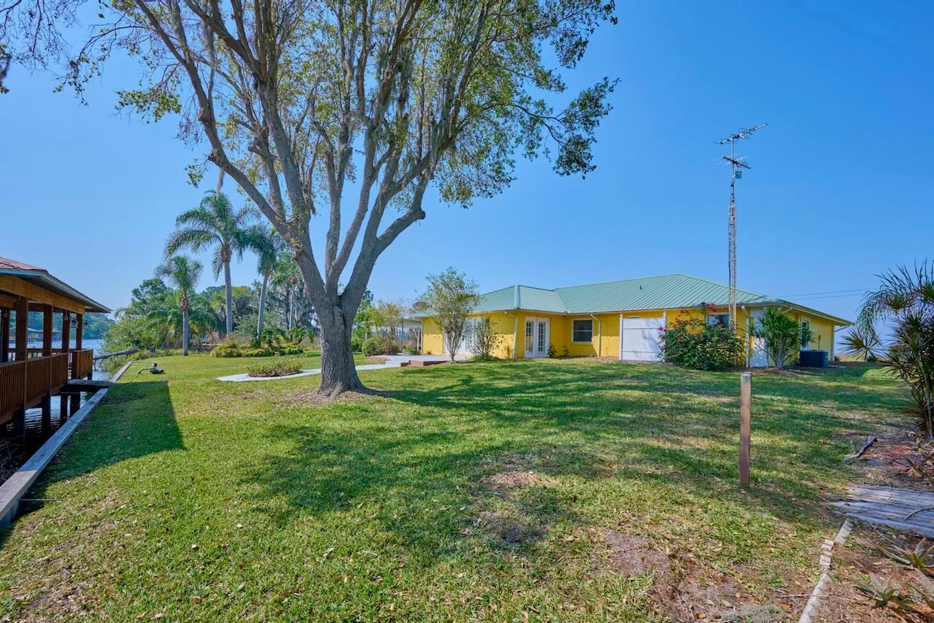 6589 Banyan Drive Indian Lake Estates FL 33855