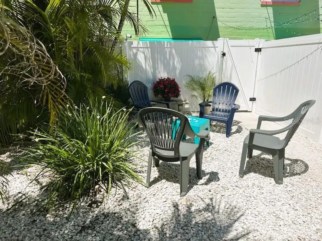 8050 Bayshore Drive Treasure Island FL 33706
