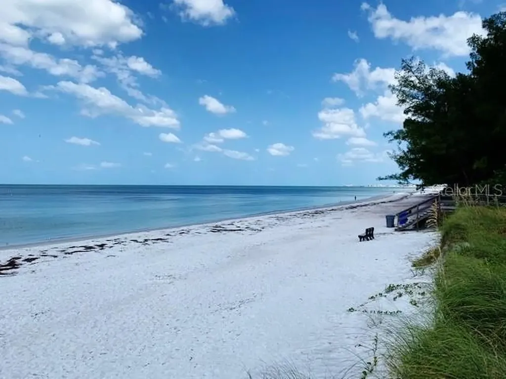 8050 Bayshore Drive Treasure Island FL 33706
