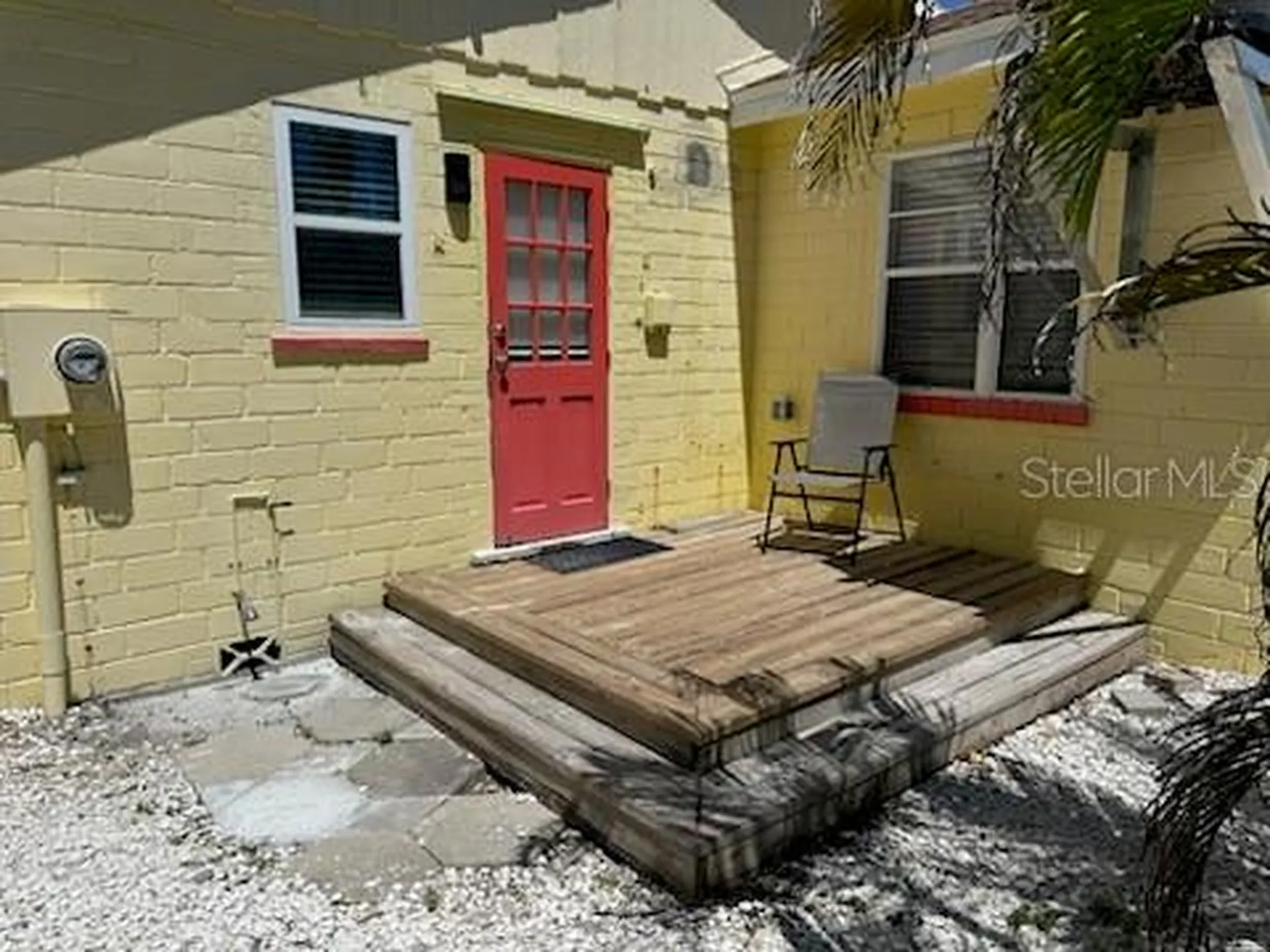 8050 Bayshore Drive Treasure Island FL 33706
