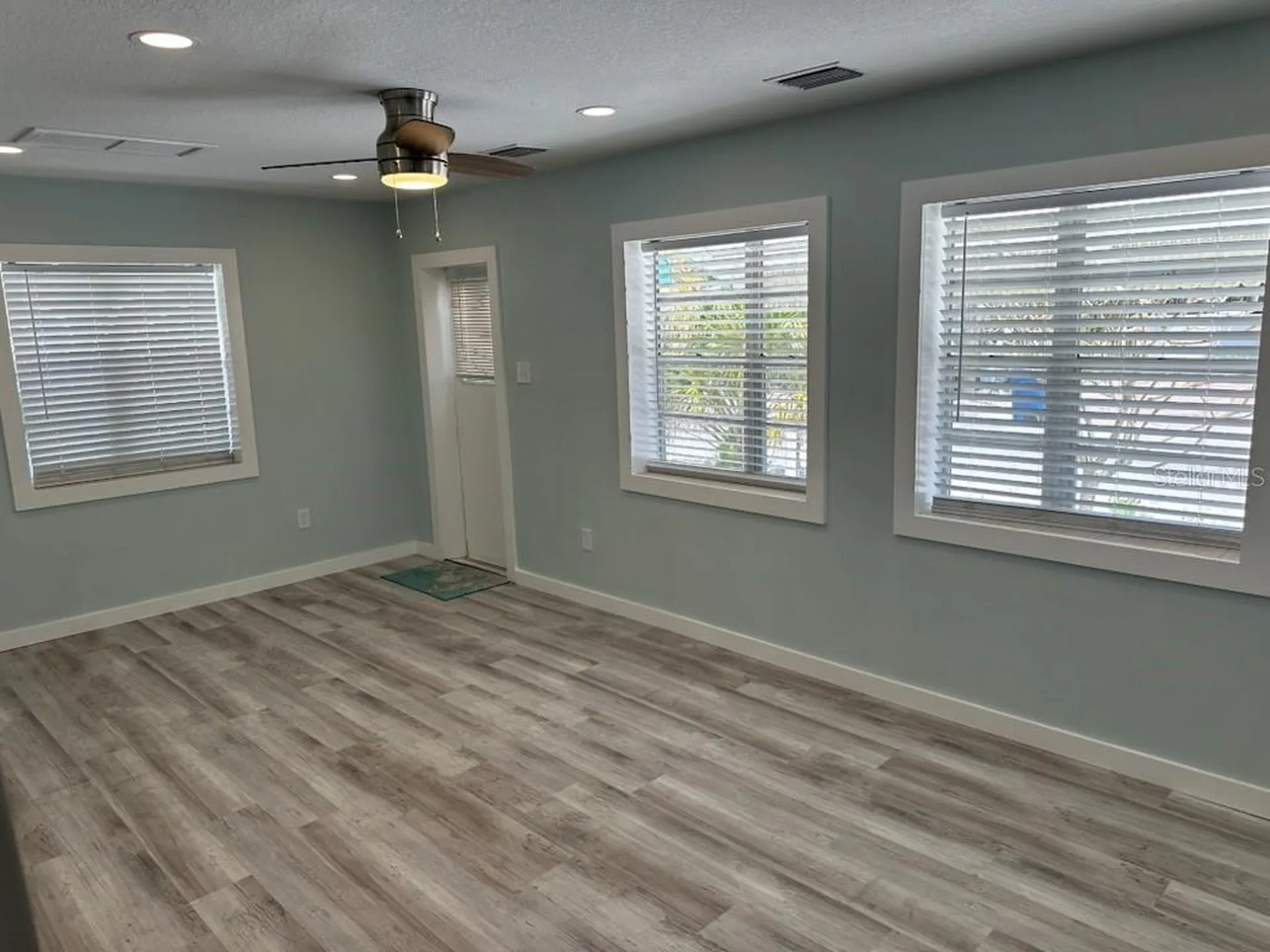 8050 Bayshore Drive Treasure Island FL 33706