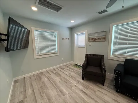 8050 Bayshore Drive Treasure Island FL 33706