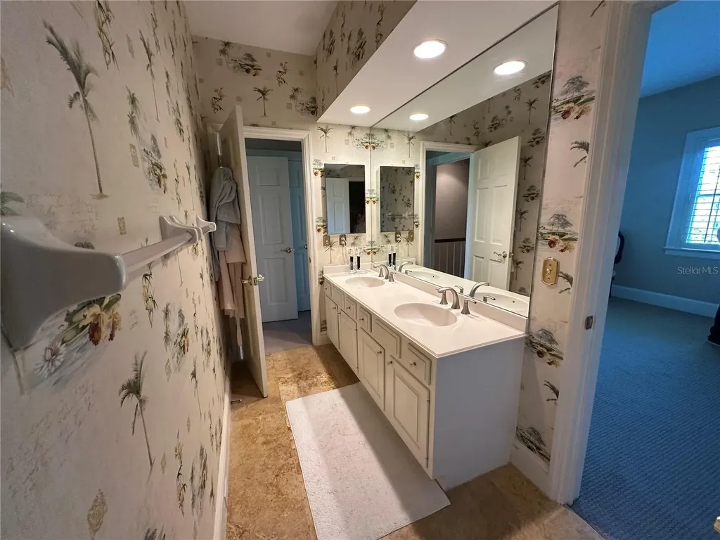 60 Bishops Court Road Osprey FL 34229