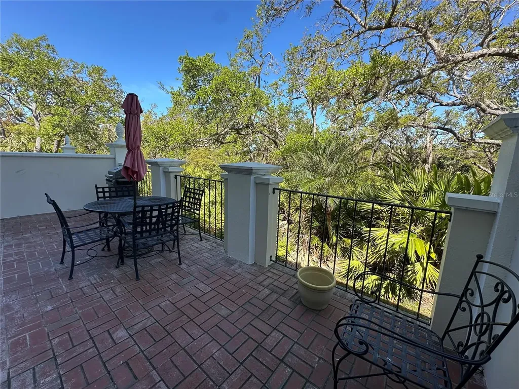 60 Bishops Court Road Osprey FL 34229