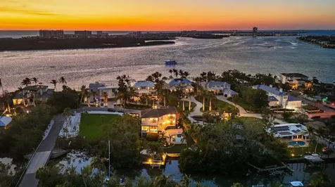 3465 Gulfmead Drive Sarasota FL 34242