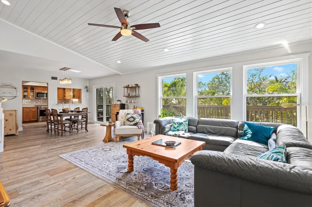 234 85th Street Holmes Beach FL 34217