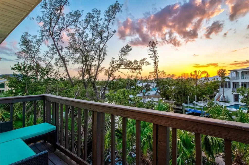 234 85th Street Holmes Beach FL 34217