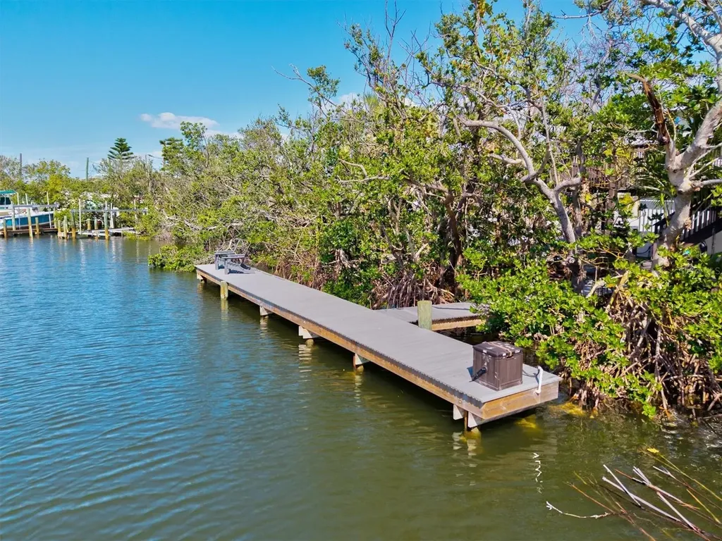 234 85th Street Holmes Beach FL 34217