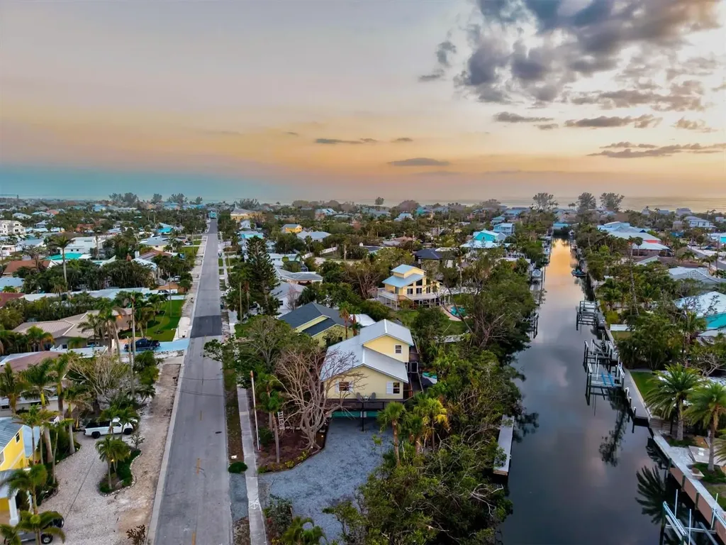 234 85th Street Holmes Beach FL 34217