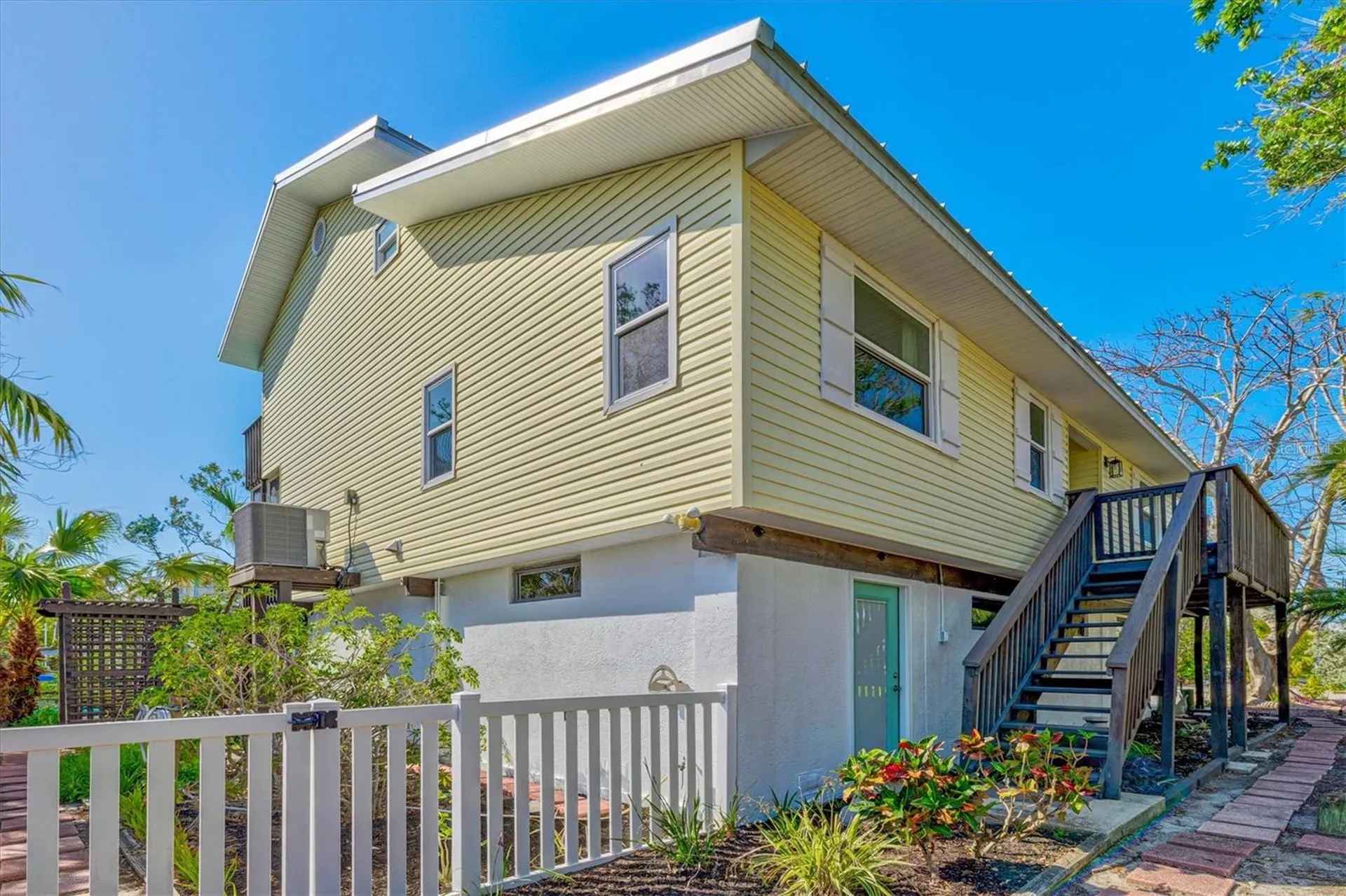 234 85th Street Holmes Beach FL 34217