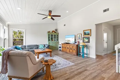 234 85th Street Holmes Beach FL 34217