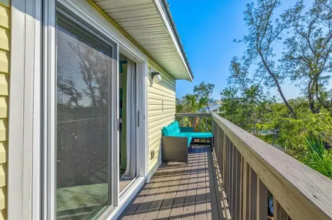 234 85th Street Holmes Beach FL 34217