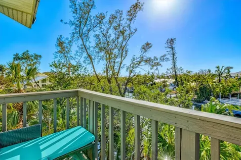 234 85th Street Holmes Beach FL 34217