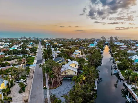 234 85th Street Holmes Beach FL 34217