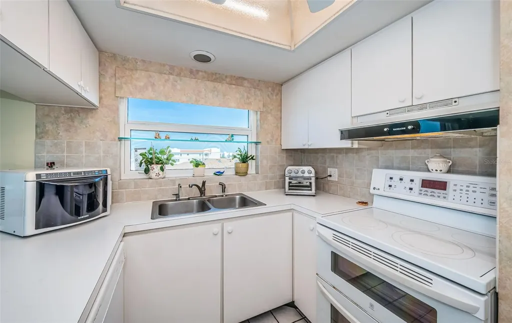 18650 Gulf Boulevard Indian Shores FL 33785