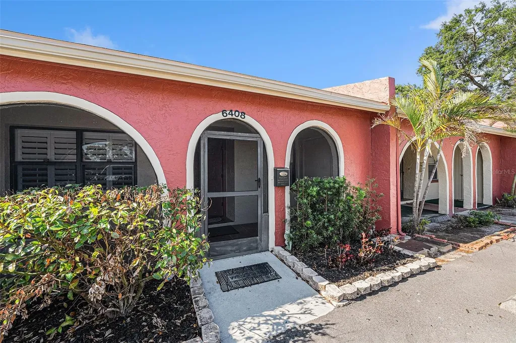 6408 Bonnie Bay Circle N Pinellas Park FL 33781