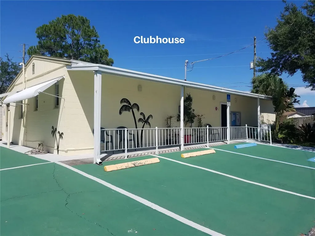 7801 34th Avenue N St Petersburg FL 33710