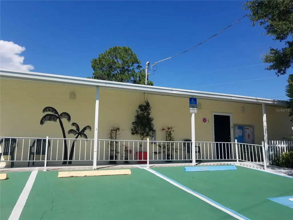 7801 34th Avenue N St Petersburg FL 33710