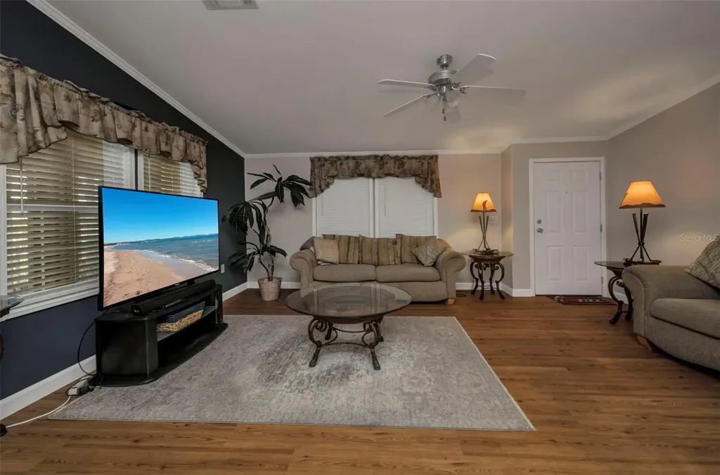 2100 Kings Highway Port Charlotte FL 33980
