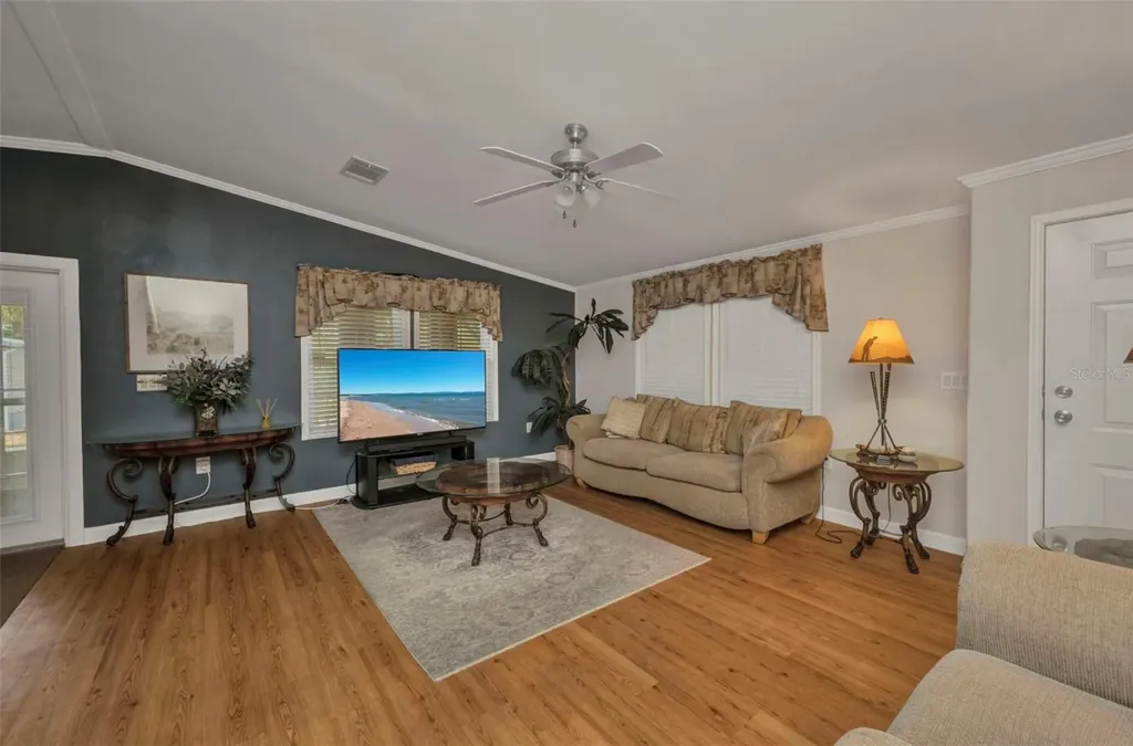 2100 Kings Highway Port Charlotte FL 33980