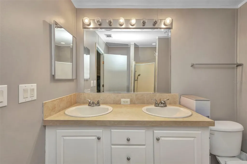 2100 Kings Highway Port Charlotte FL 33980