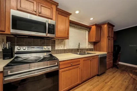 2100 Kings Highway Port Charlotte FL 33980