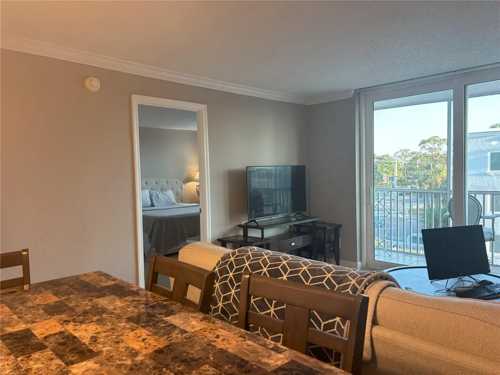 2755 Coconut Bay Lane Sarasota FL 34237