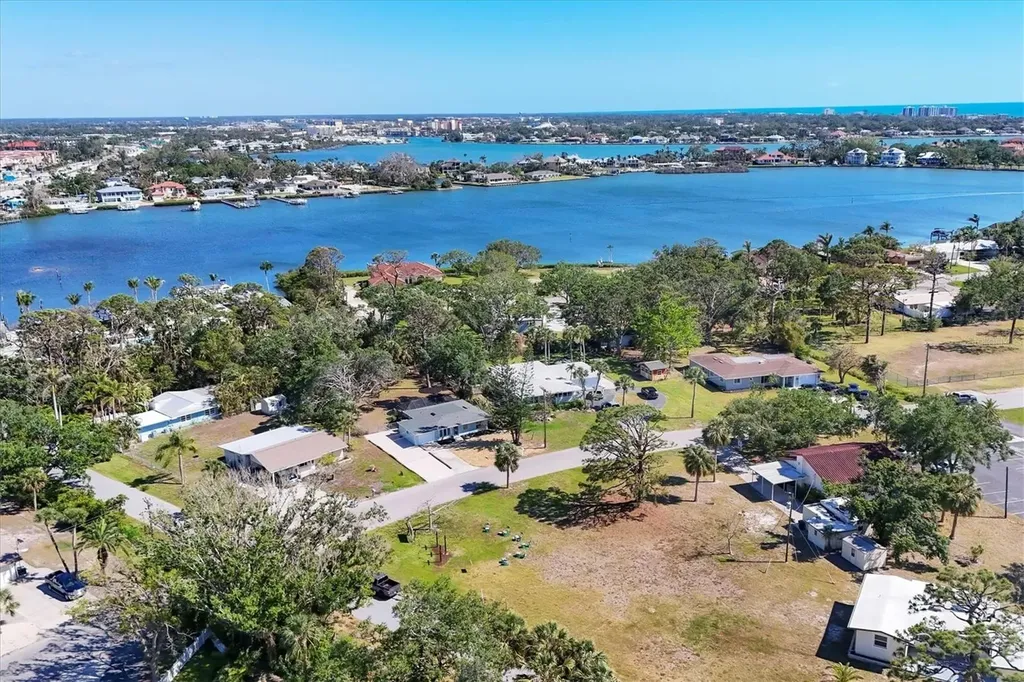 203 Palm Avenue Nokomis FL 34275