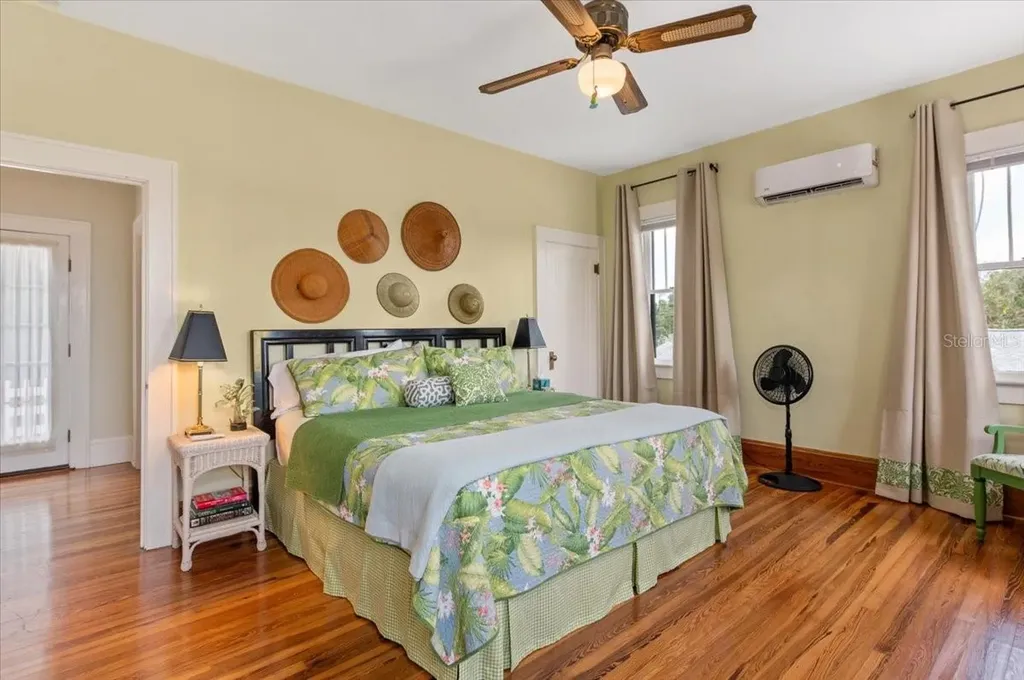 2326 2nd Avenue E Bradenton FL 34208