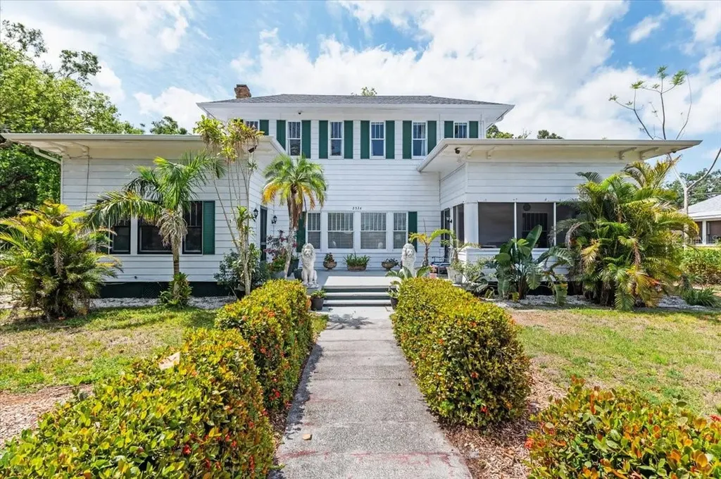 2326 2nd Avenue E Bradenton FL 34208