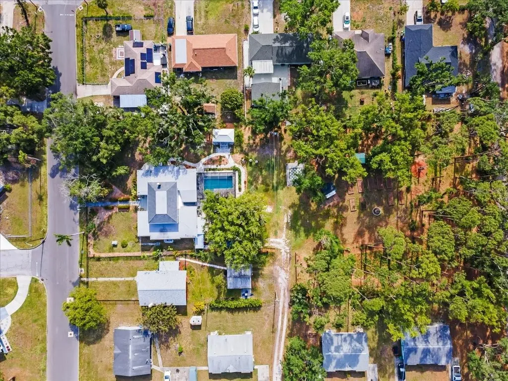2326 2nd Avenue E Bradenton FL 34208