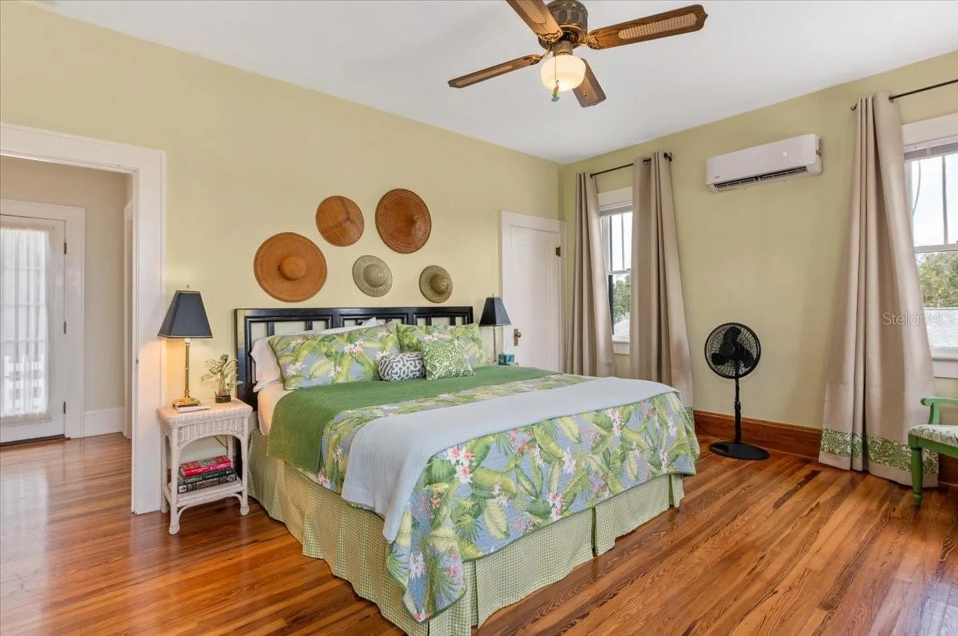 2326 2nd Avenue E Bradenton FL 34208