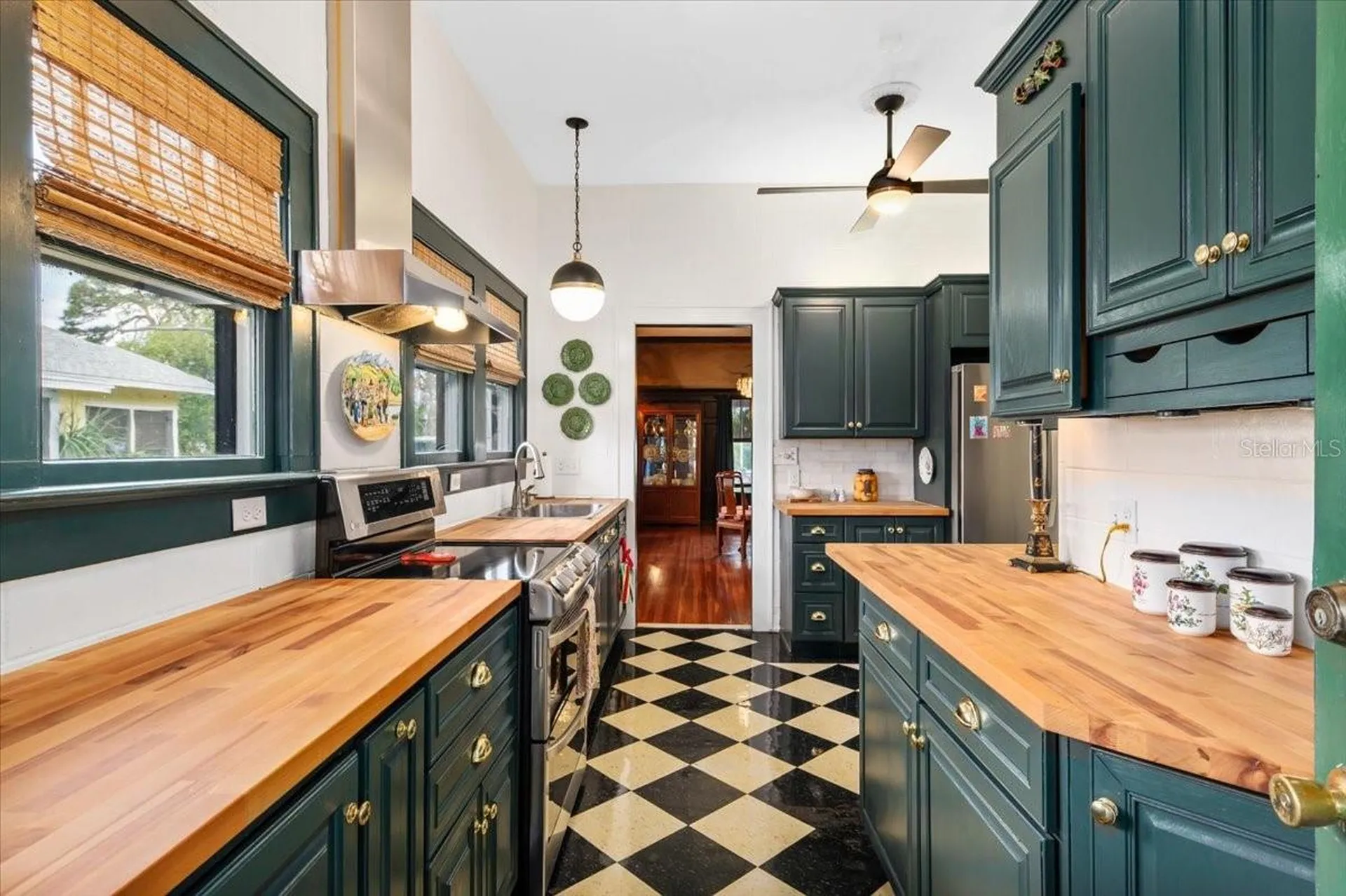 2326 2nd Avenue E Bradenton FL 34208